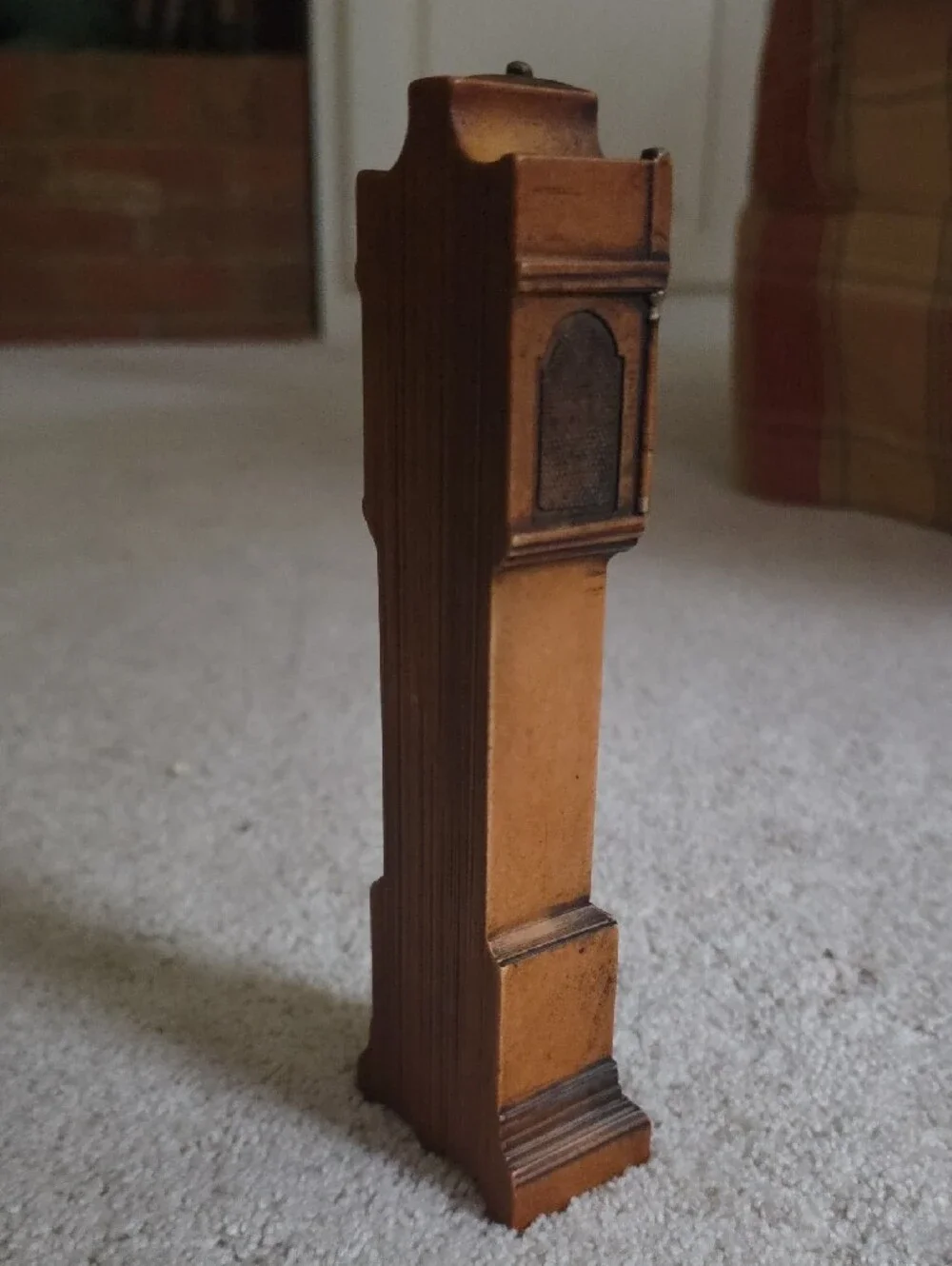 Antique-Style Brown Wooden Grandfather Clock Table Decor
